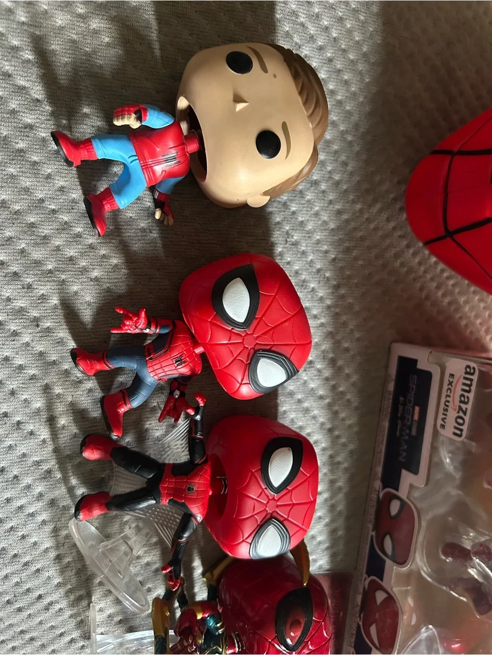 Marvel Spiderman collection bundle as is condition (popcorn bucket unused)